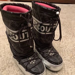 Juicy Couture Snow Boots